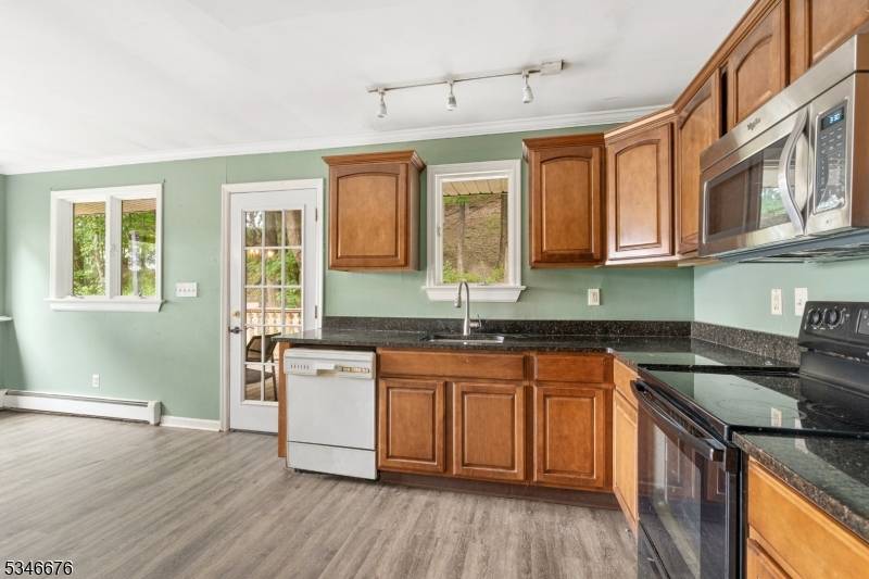 Wantage Twp., NJ 07461,2 Beemer Rd