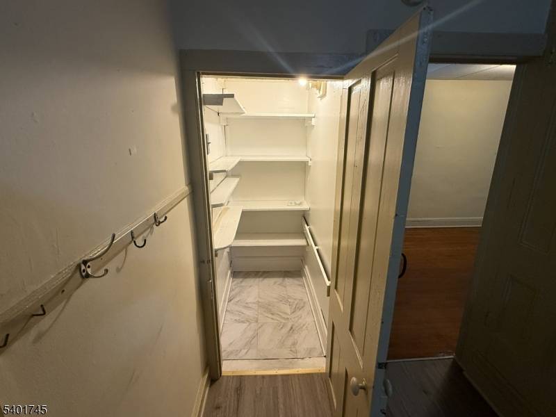 Raritan Boro, NJ 08869,69 W Somerset St