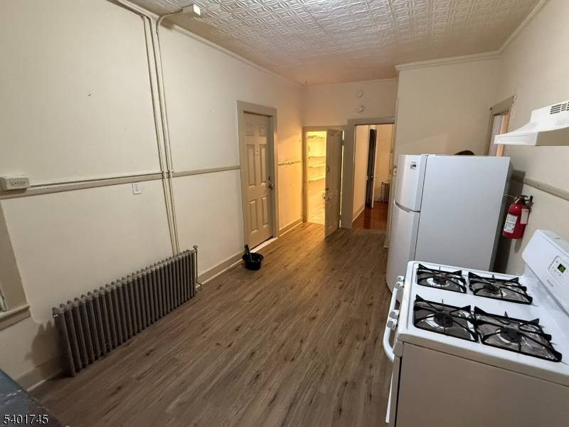 Raritan Boro, NJ 08869,69 W Somerset St