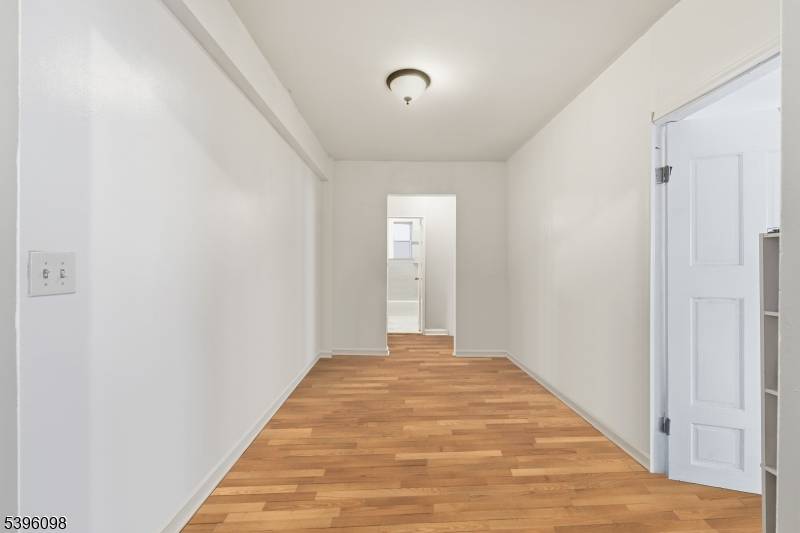 Jersey City, NJ 07304,2520 John F Kennedy Blvd #2C