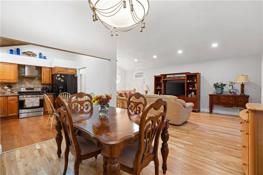 Staten  Island, NY 10309,20 Helene CT