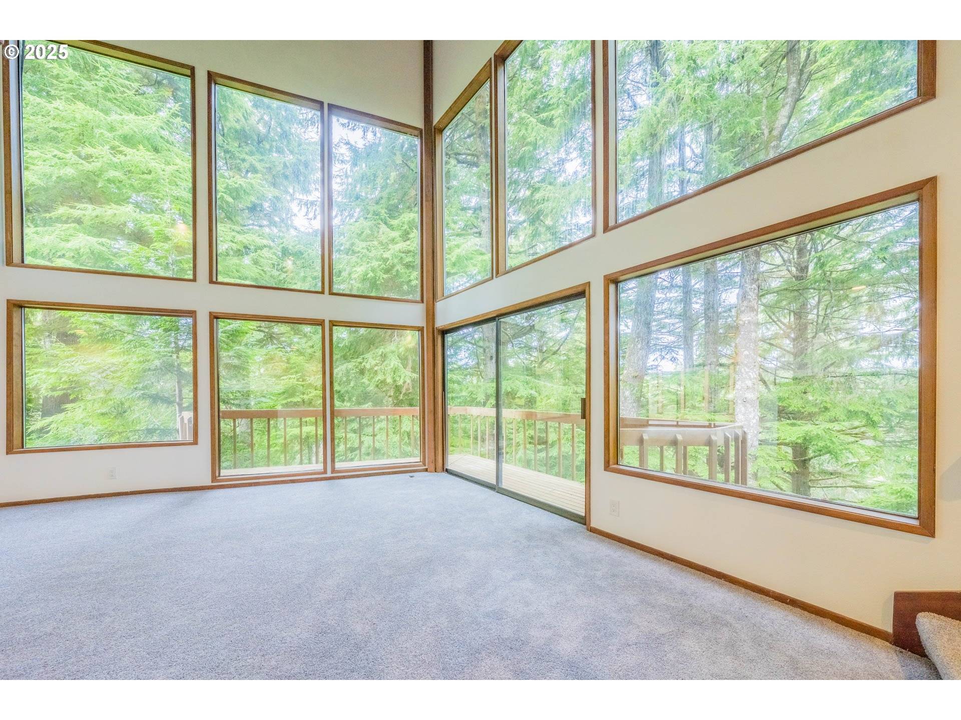 Gleneden Beach, OR 97388,527 EAGLES NEST LN