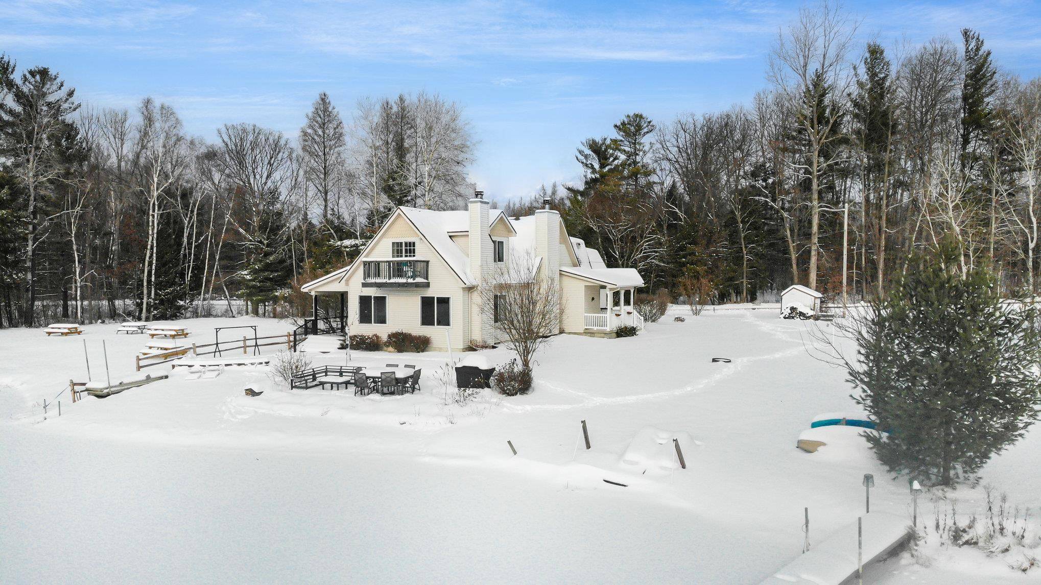 Farwell, MI 48622,7746 Five Lakes DR