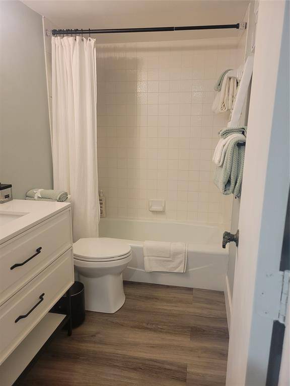 Lauderhill, FL 33319,3940 Inverrary Blvd #407-A