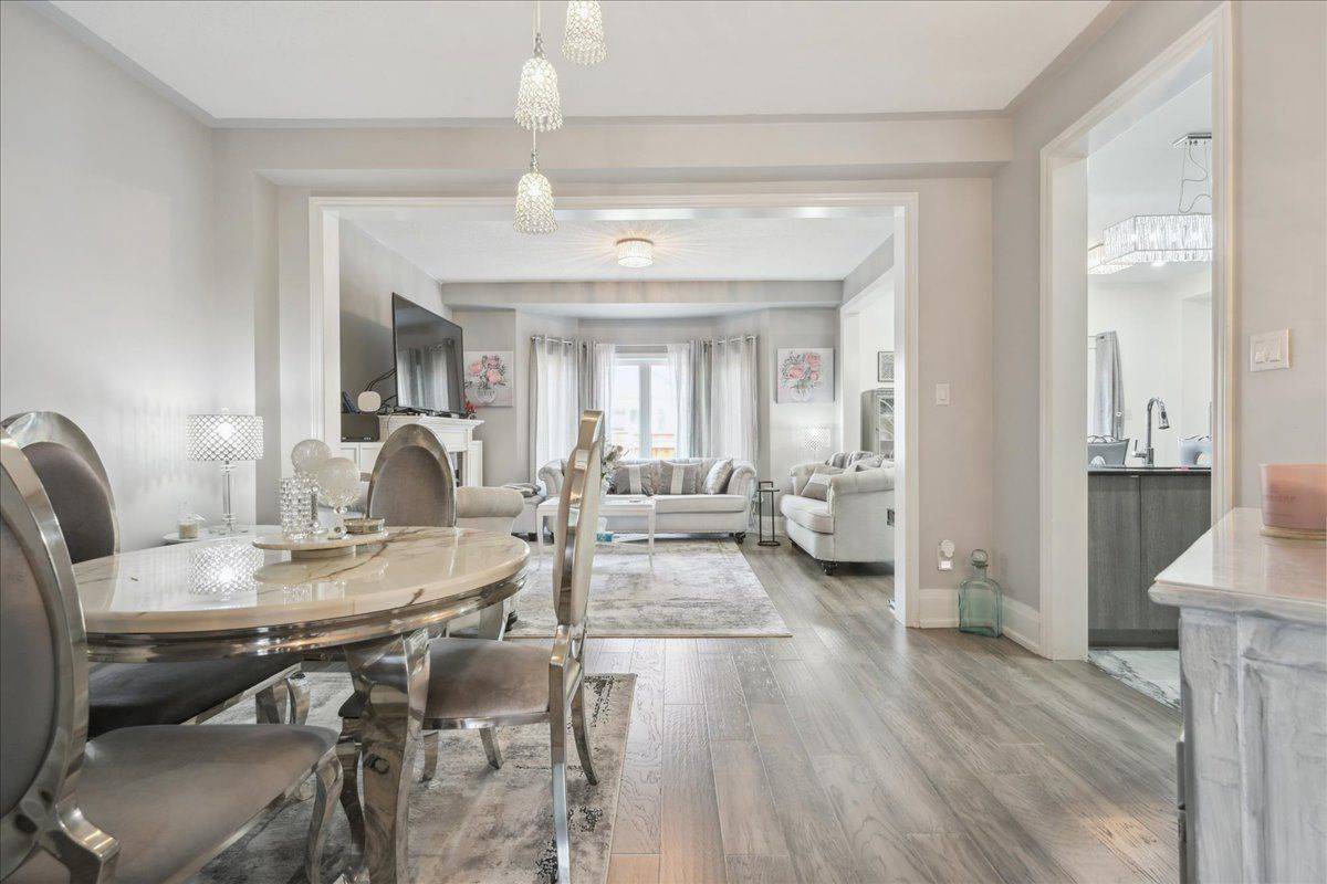 Milton, ON L9T 6J4,1449 Laurier AVE