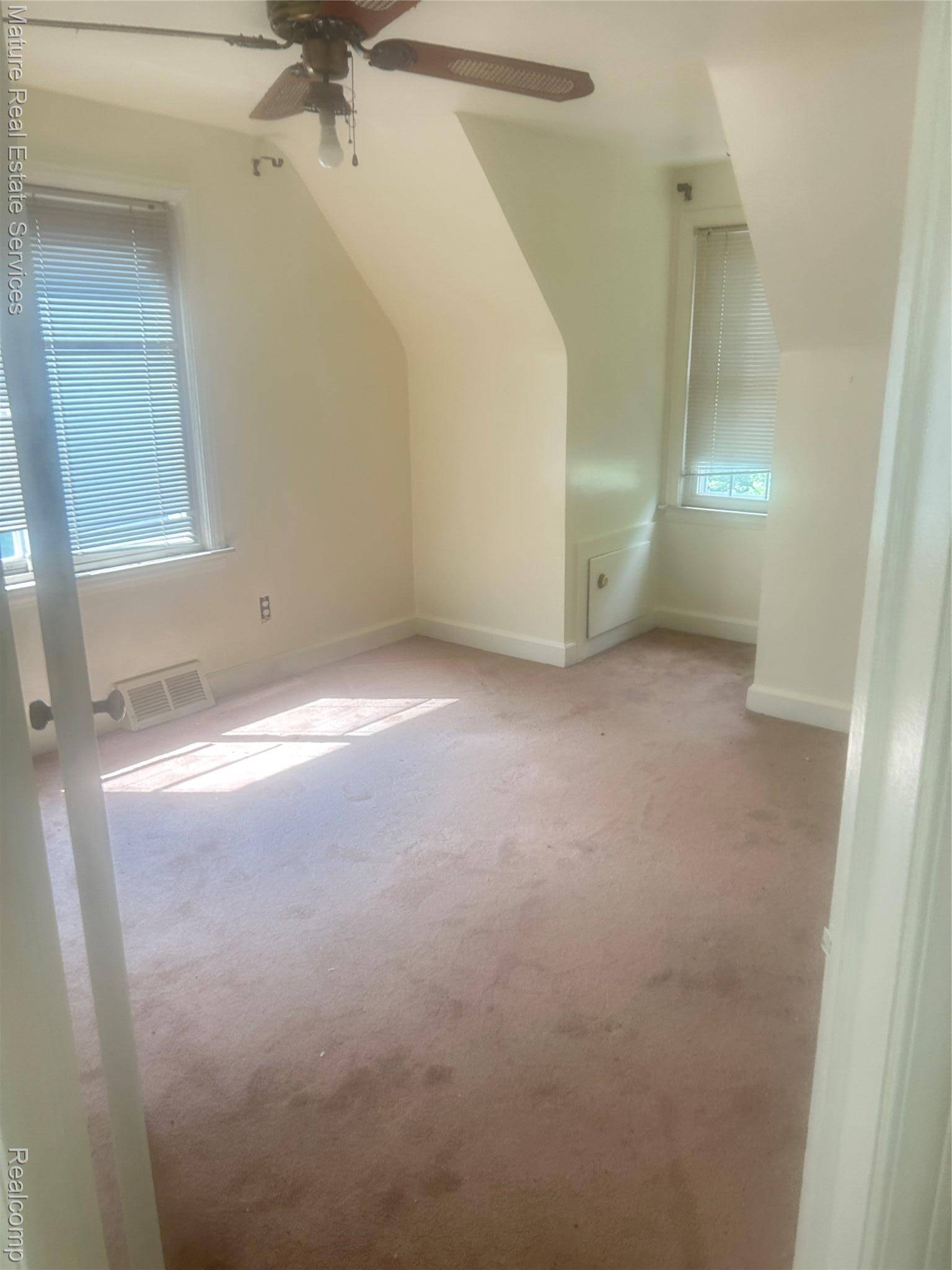 Detroit, MI 48235,16172 Cruse ST