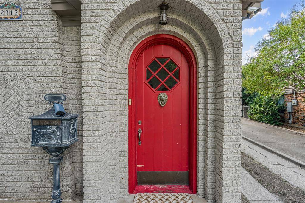 Fort Worth, TX 76107,2312 Carleton Avenue