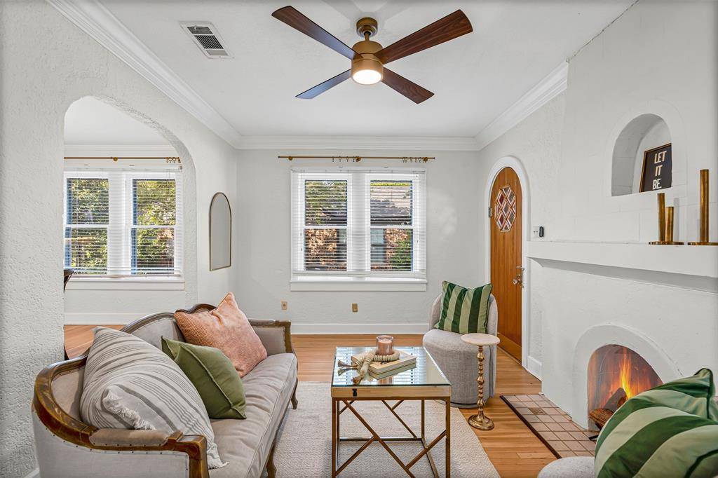 Fort Worth, TX 76107,2312 Carleton Avenue