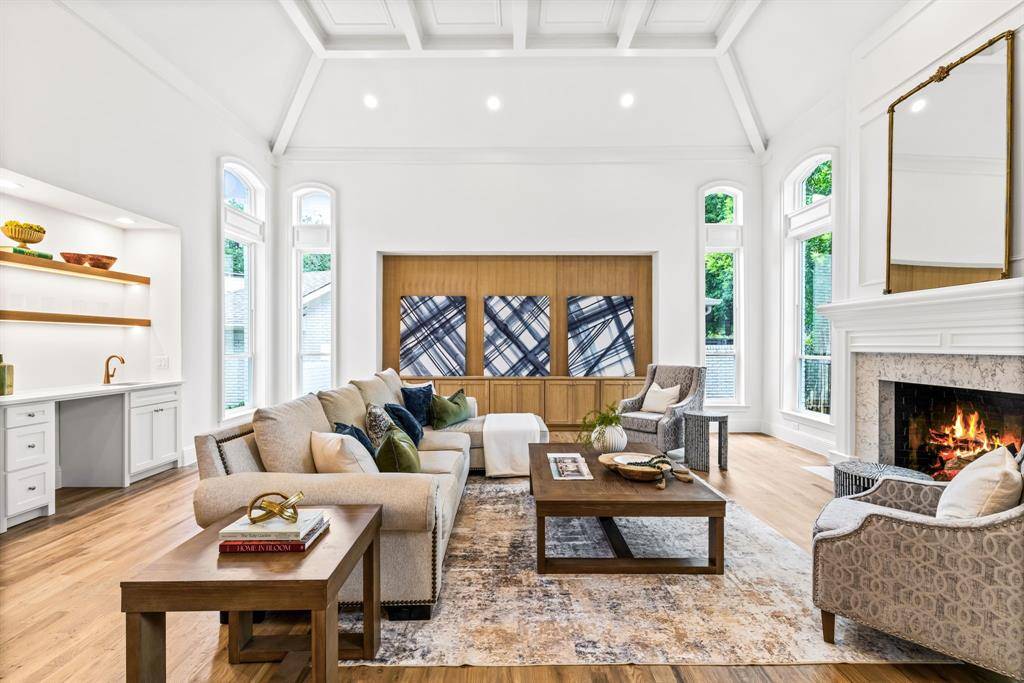 Dallas, TX 75225,7 Royal Terrace Court