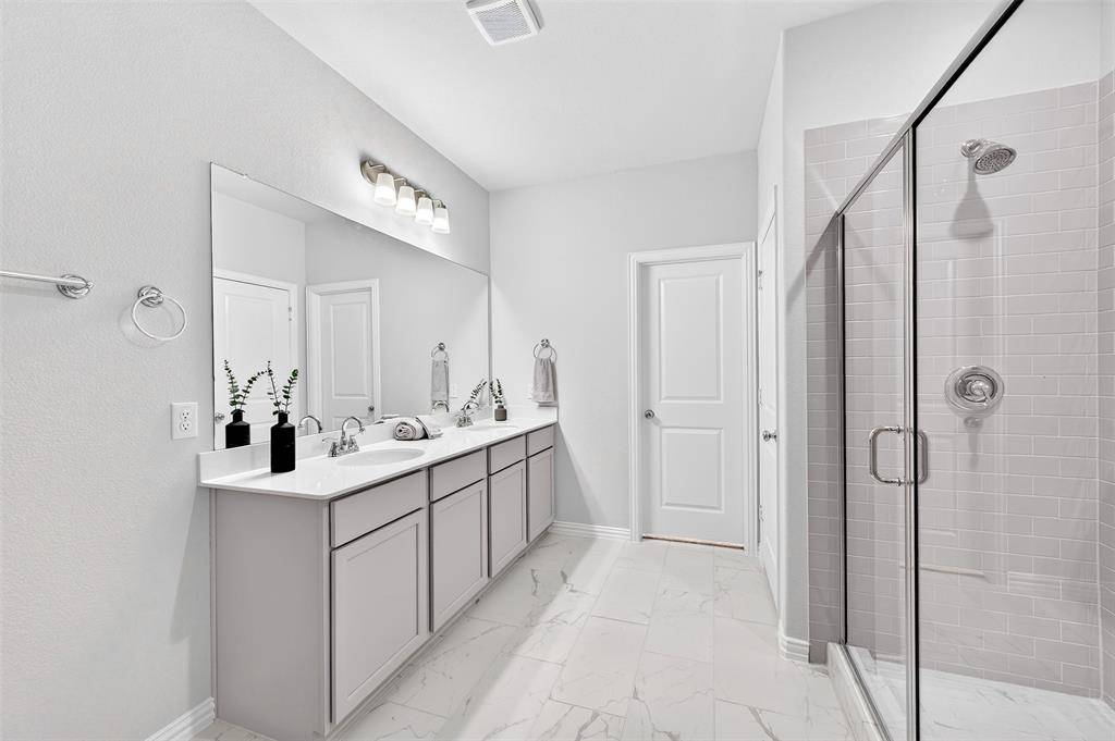 Crowley, TX 76036,1017 Western Hills Drive