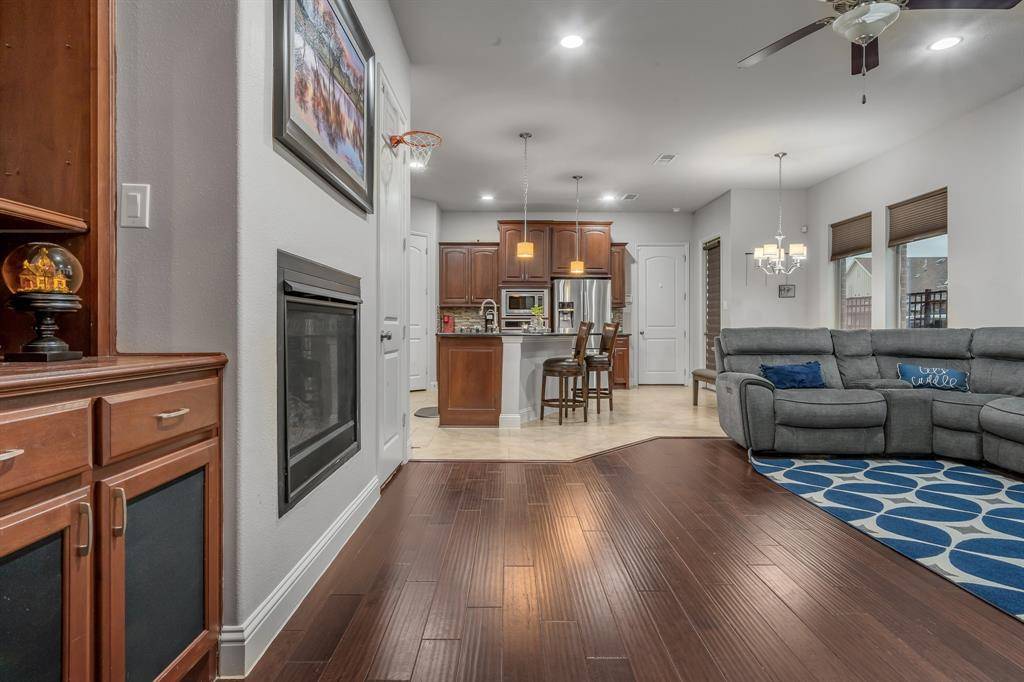 Arlington, TX 76005,1229 Harris Hawk Way