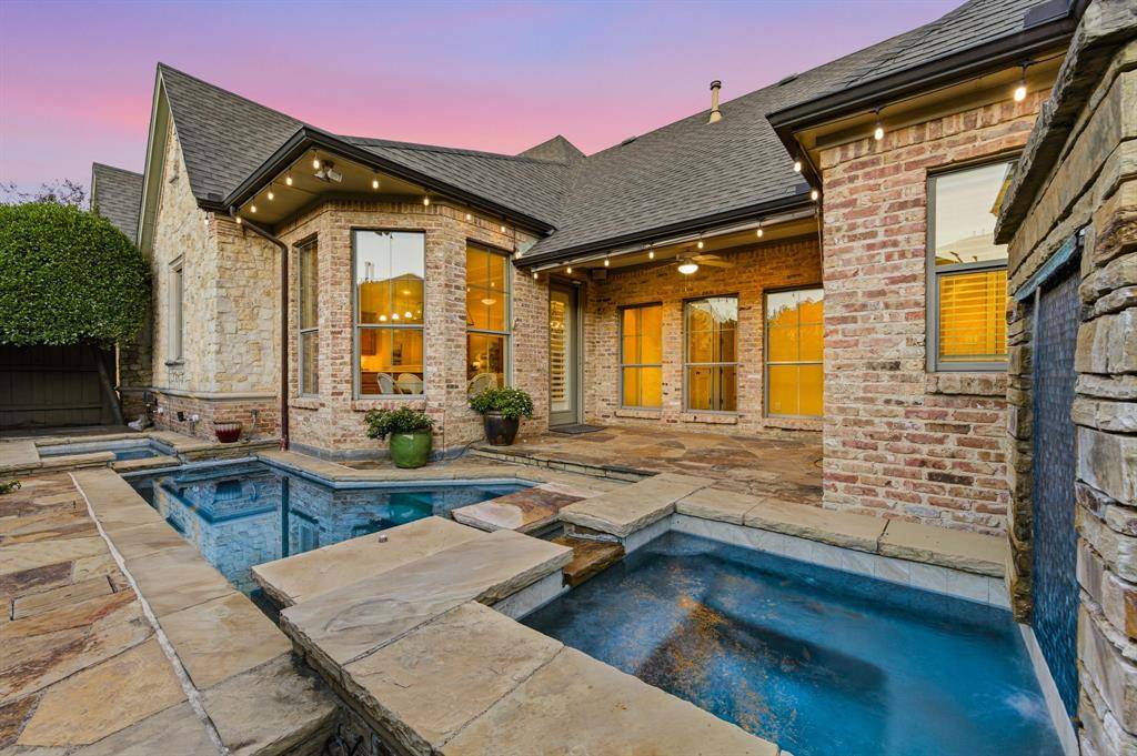 Dallas, TX 75209,5002 Stanford Avenue