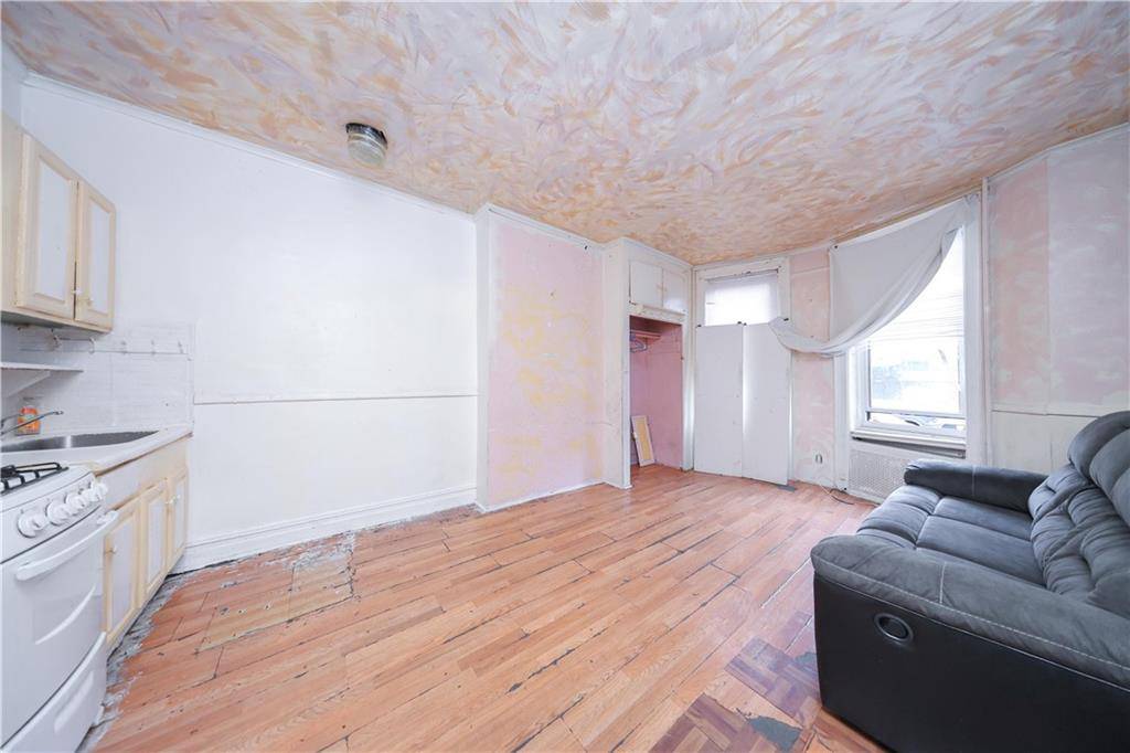 Brooklyn, NY 11220,474 Bay Ridge AVE