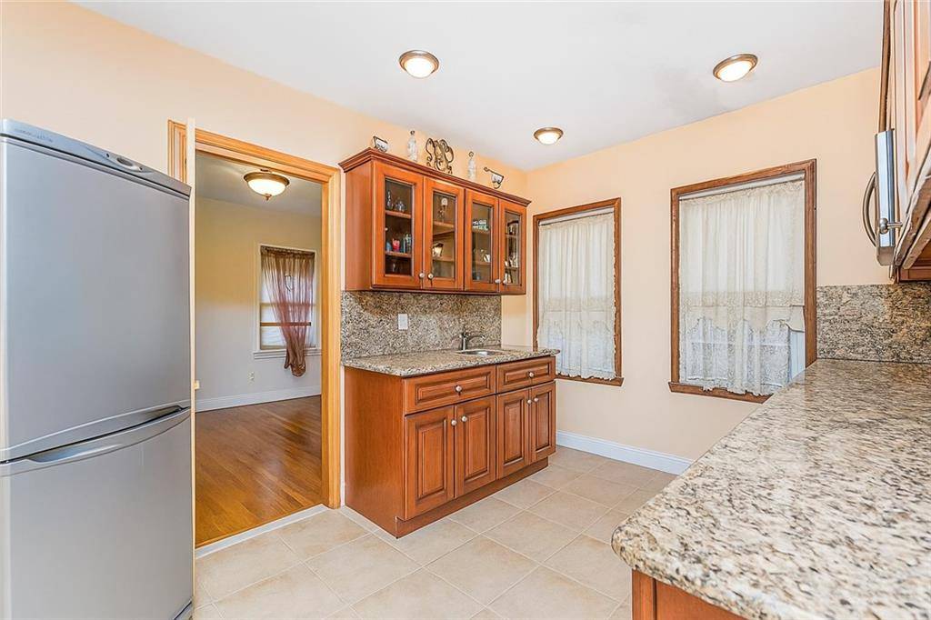 Brooklyn, NY 11204,1475 West 9th ST