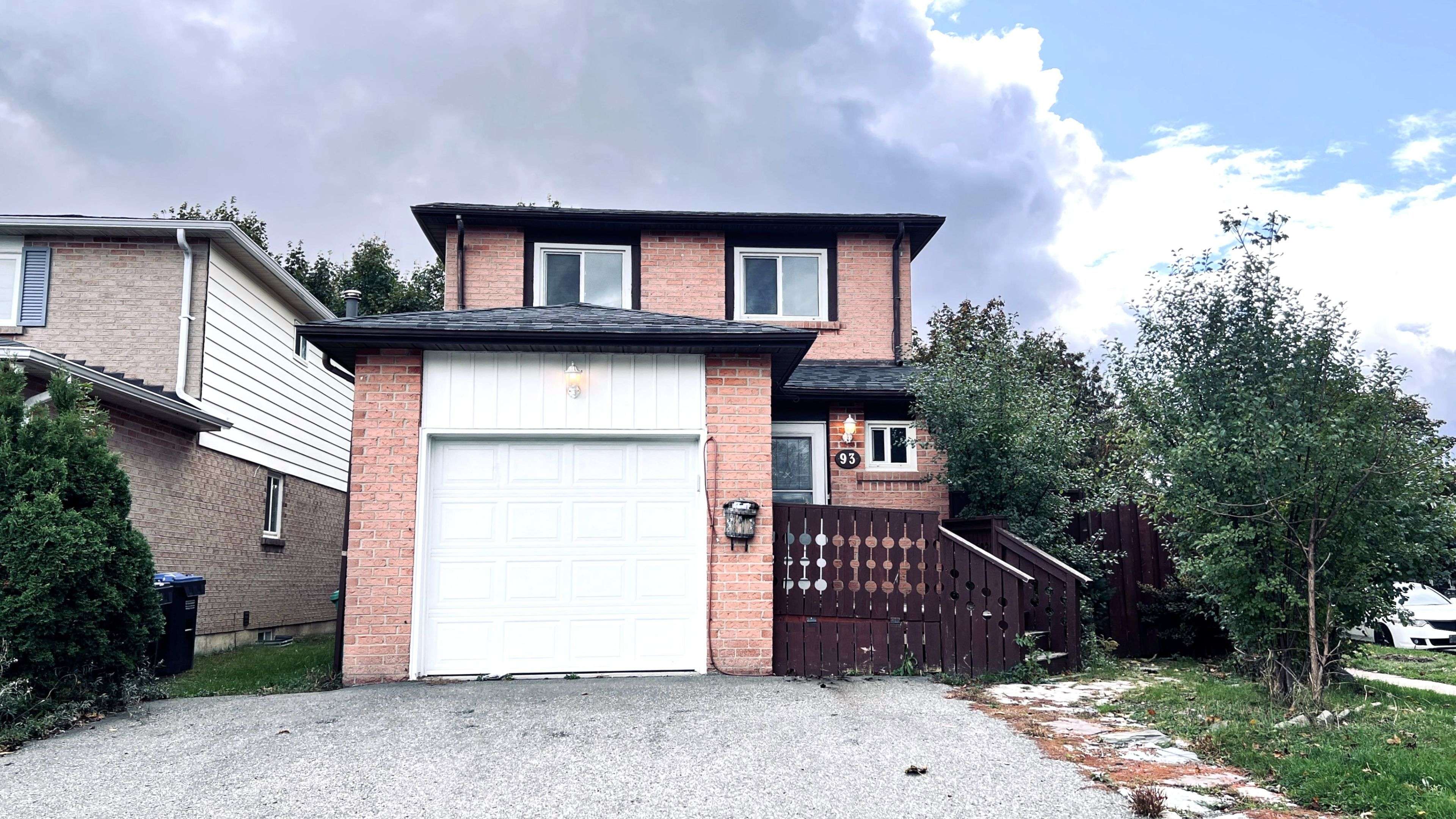 Brampton, ON L6X 2T8,93 Martindale CRES