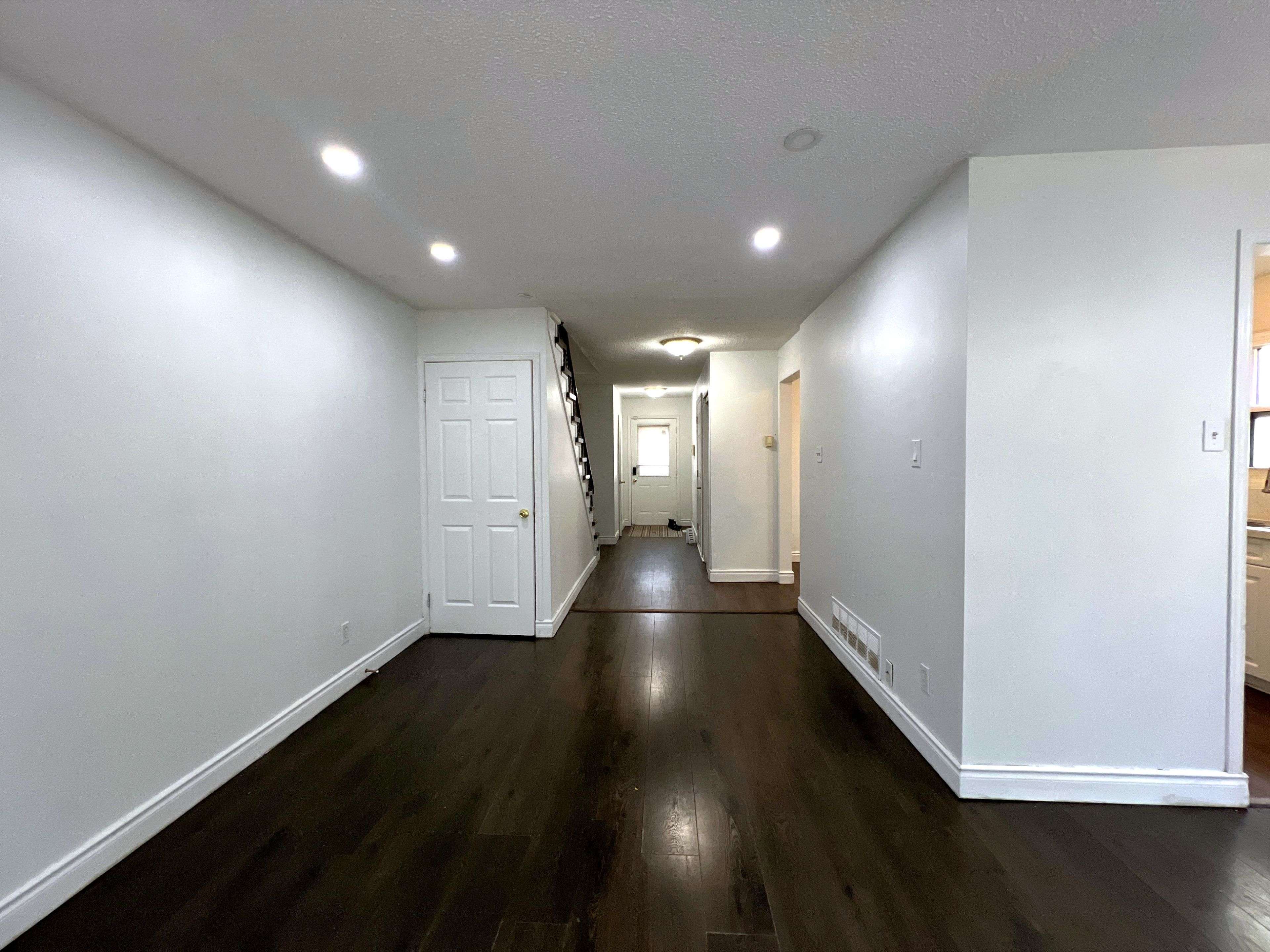 Brampton, ON L6X 2T8,93 Martindale CRES