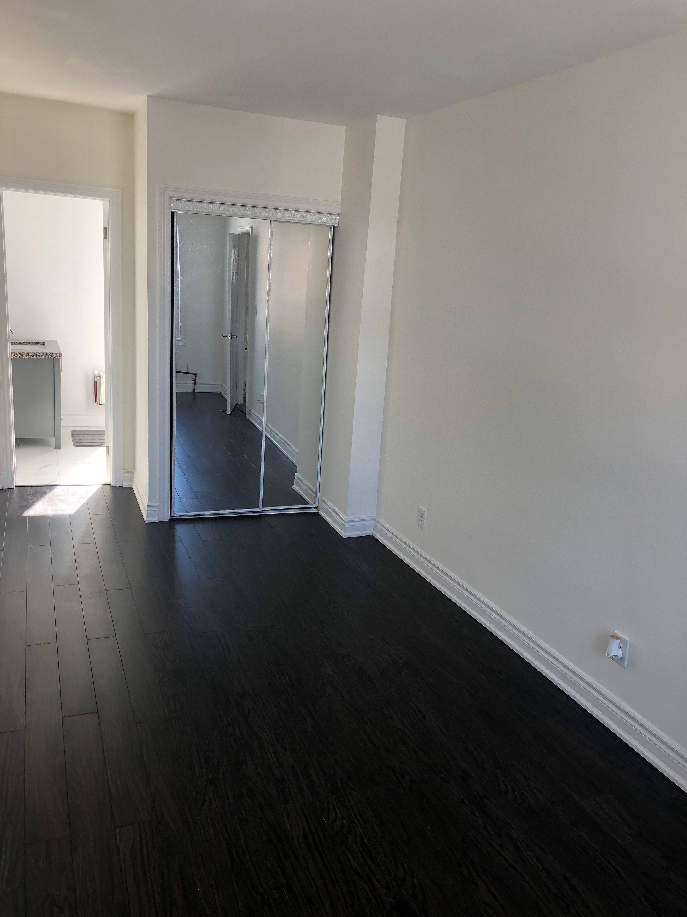 Toronto W04, ON M9N 1A8,71 Clouston AVE