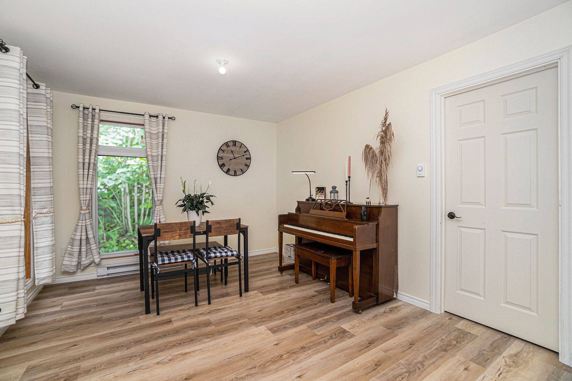 Mcnab/braeside, ON K7S 2A4,15 Willis James LN