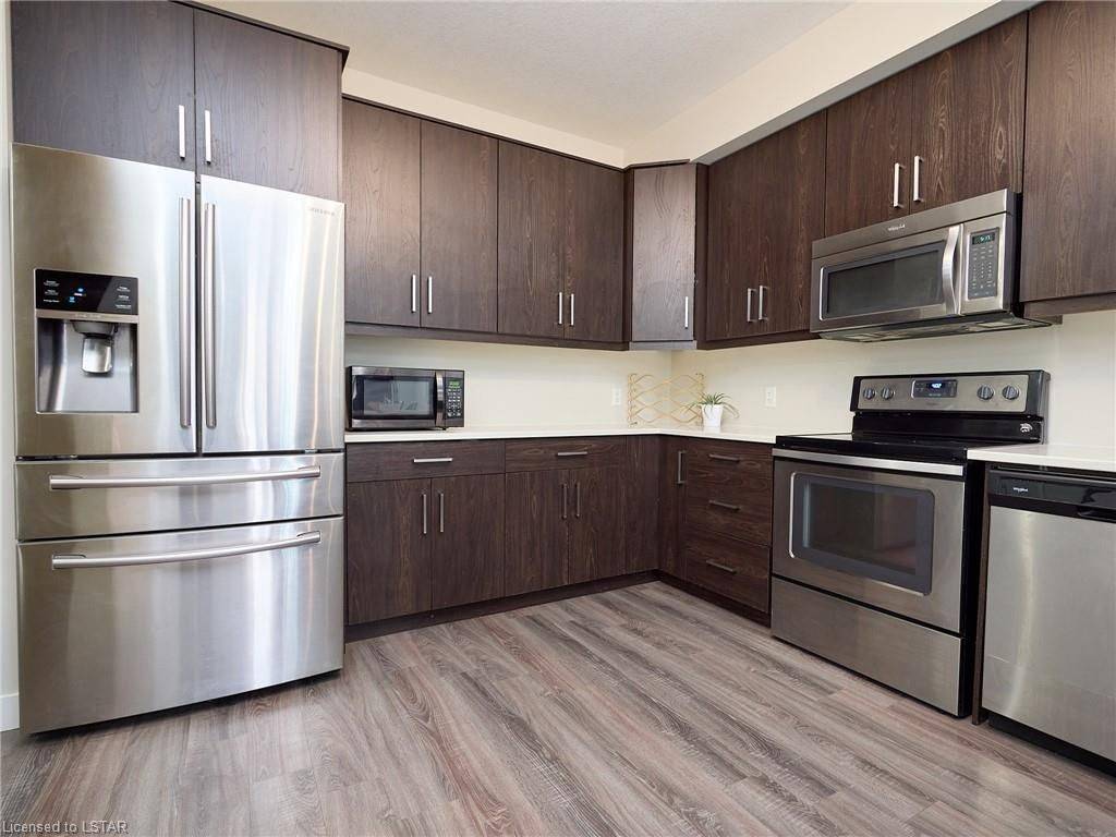 London North, ON N6H 0J7,965 Battery PARK #965