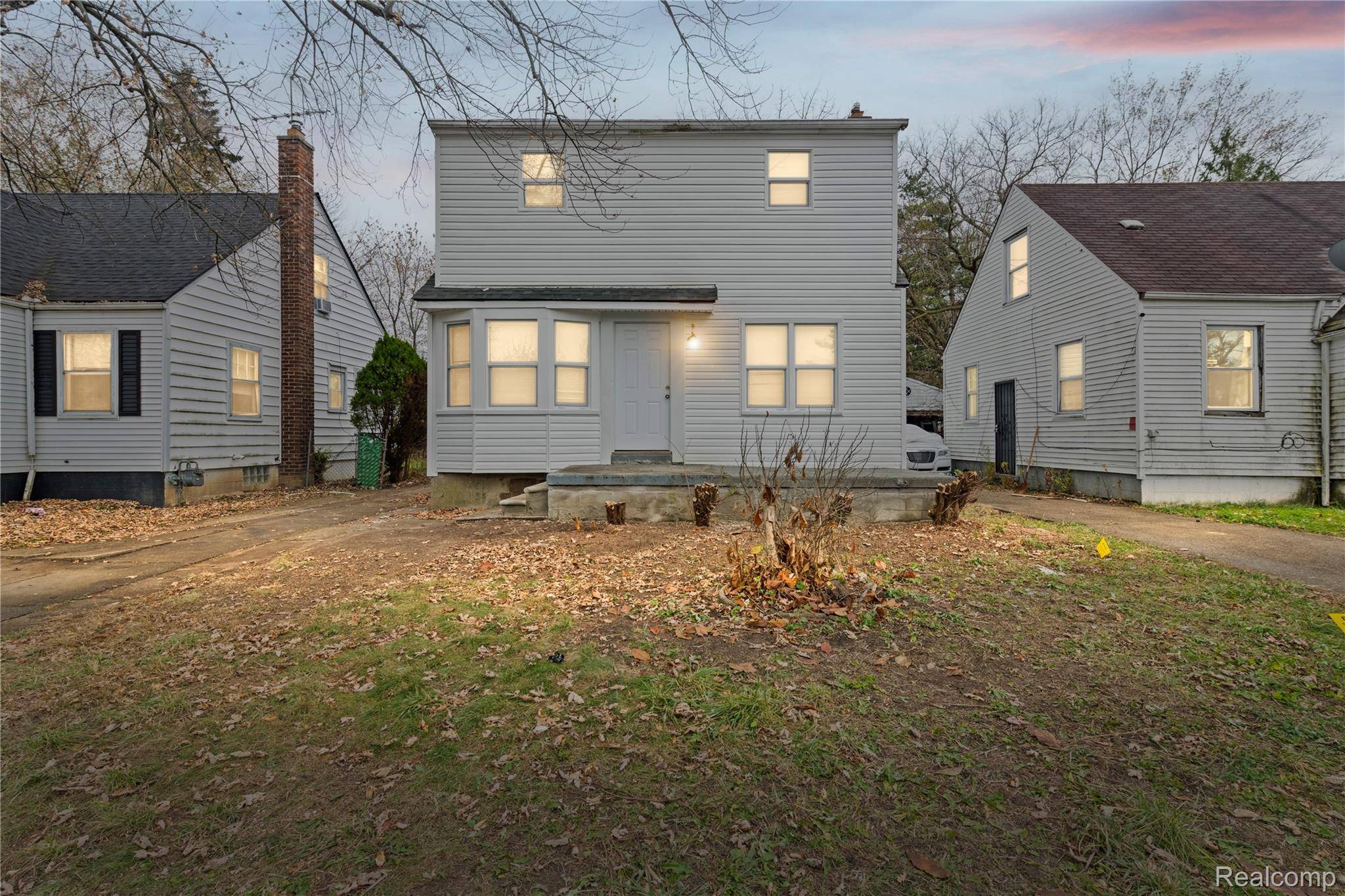 Detroit, MI 48205,15826 Coram ST