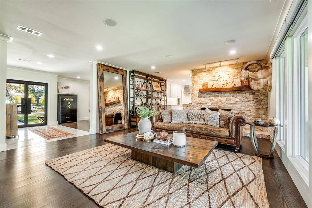 Dallas, TX 75230,6015 Meadow Crest Drive