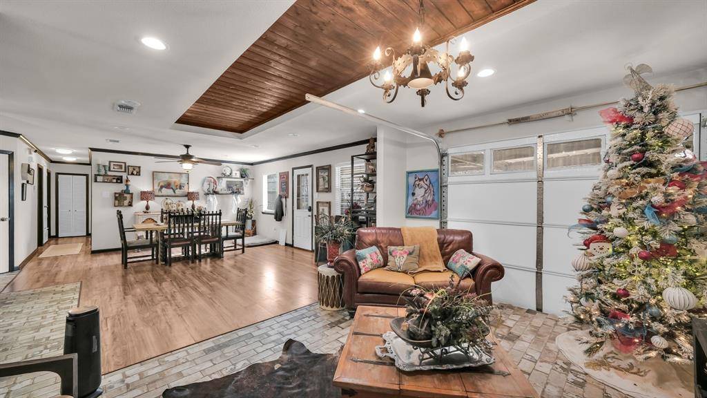 Granbury, TX 76048,506 E Barton Street