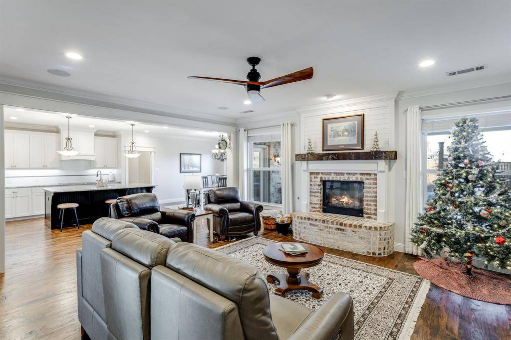 Celina, TX 75009,949 W Sunset Boulevard