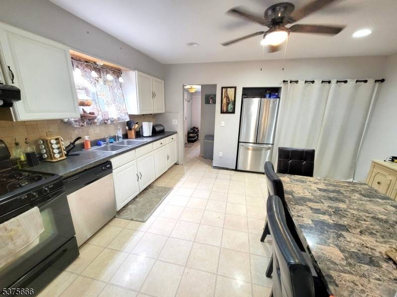 Newton Town, NJ 07860,46 Pine St