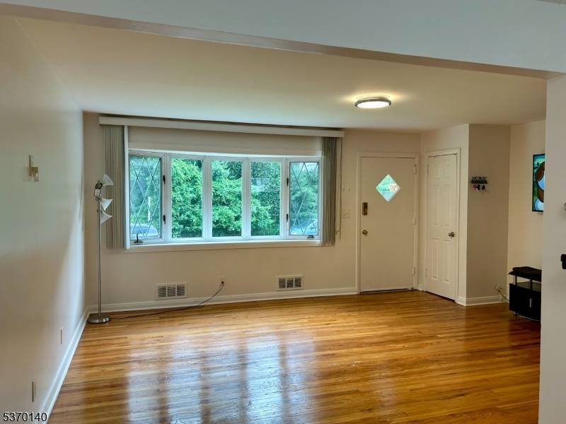 Hillside Twp., NJ 07205,142 Eastern Pkwy