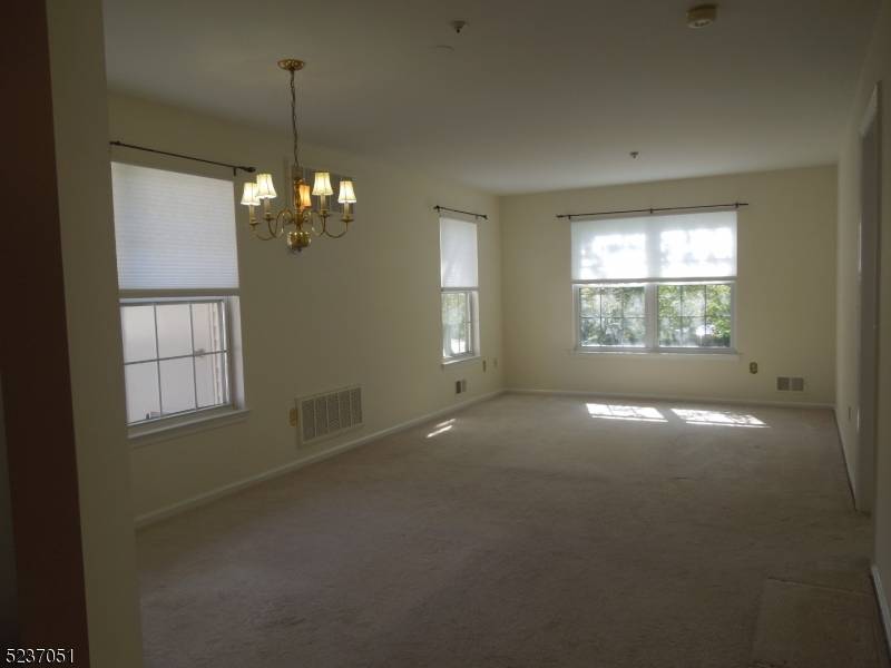 Bernards Twp., NJ 07920,1 Potomac Dr Condo
