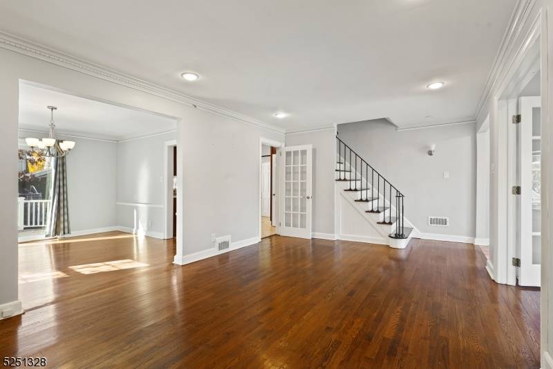 Millburn Twp., NJ 07041,38 Cypress St