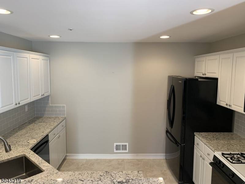 Bernards Twp., NJ 07920,13 Potomac Dr Ondo #13