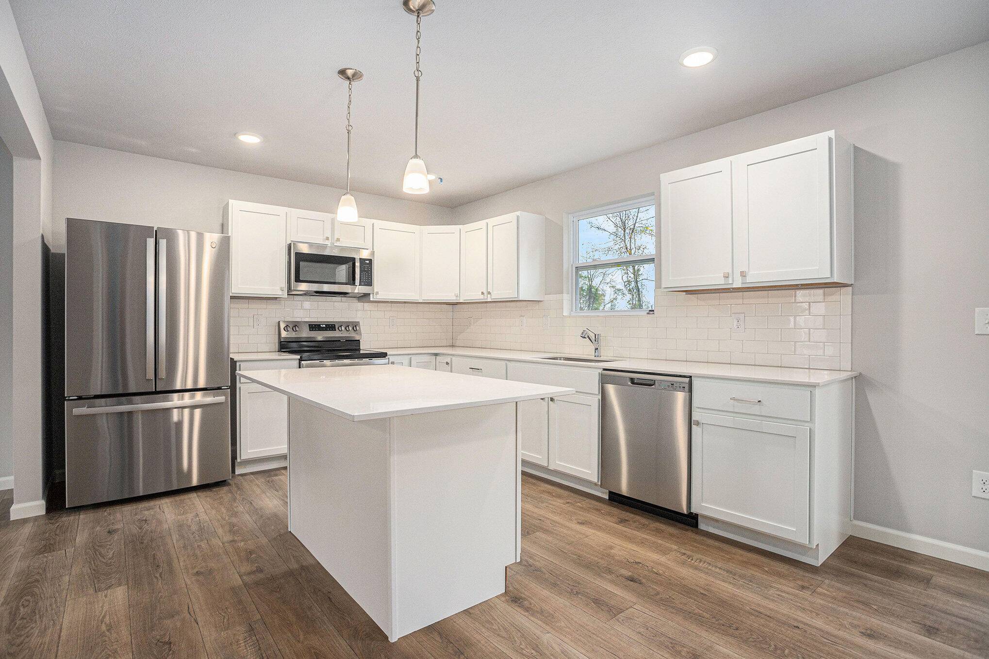 Three Rivers, MI 49093,606 Arizona BLVD