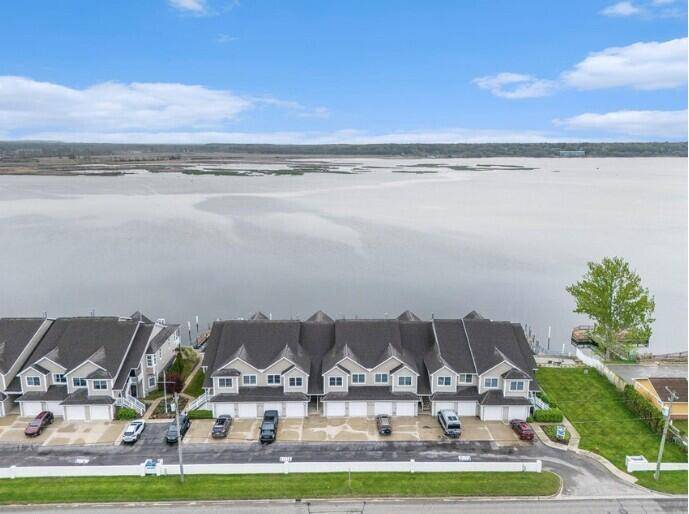 Manistee, MI 49660,51 Arthur ST