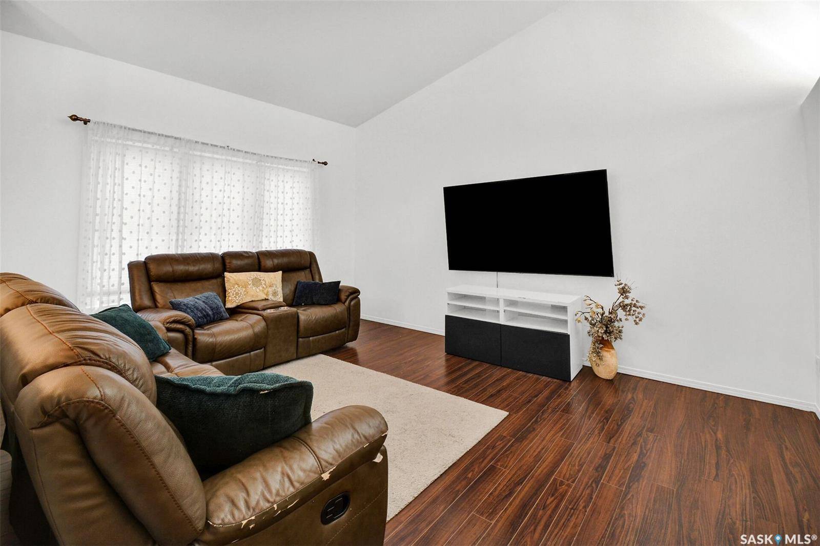 Saskatoon, SK S7W 0C3,1526 Paton CRESCENT