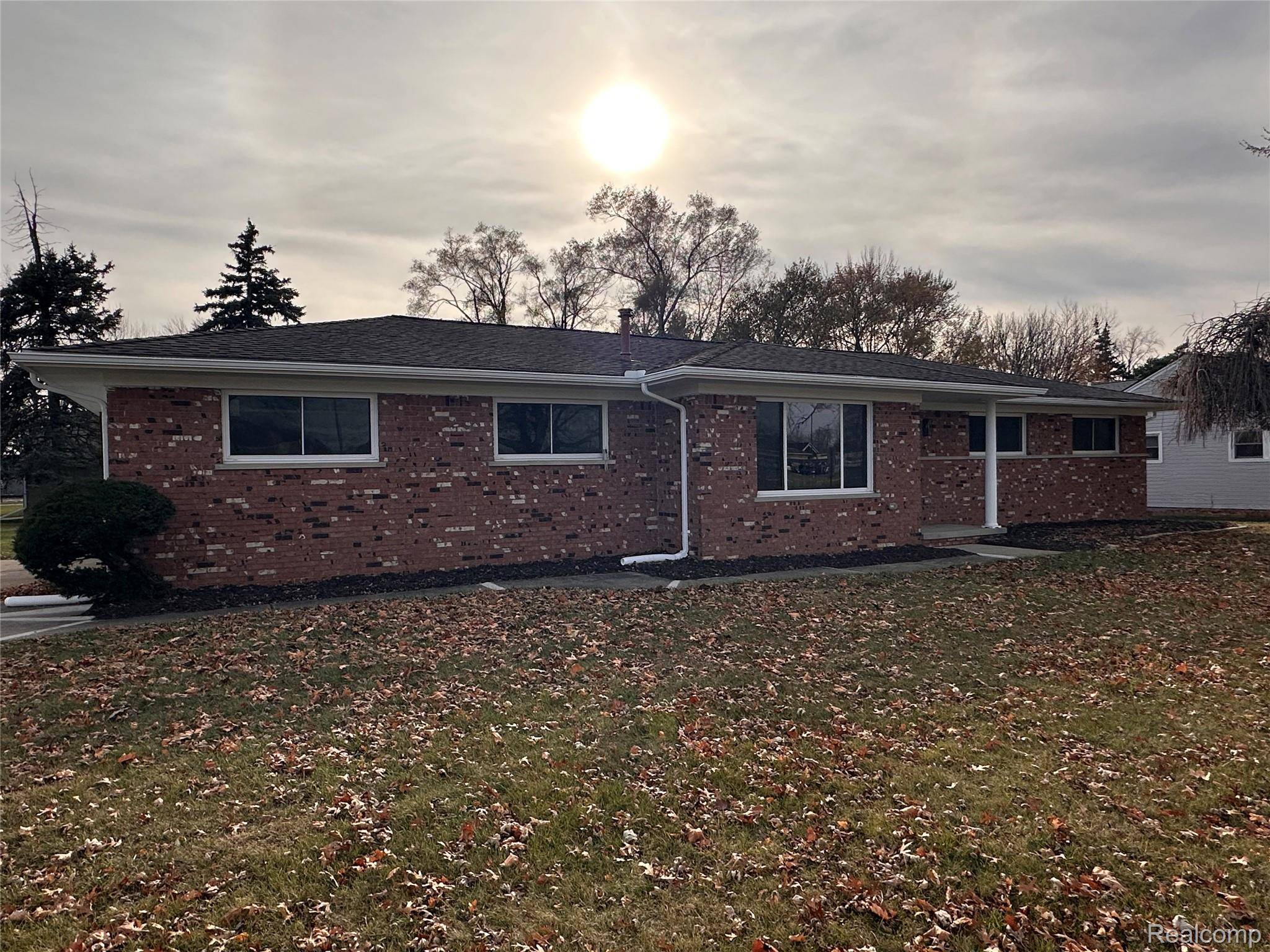 Fraser, MI 48026,16970 Park LN