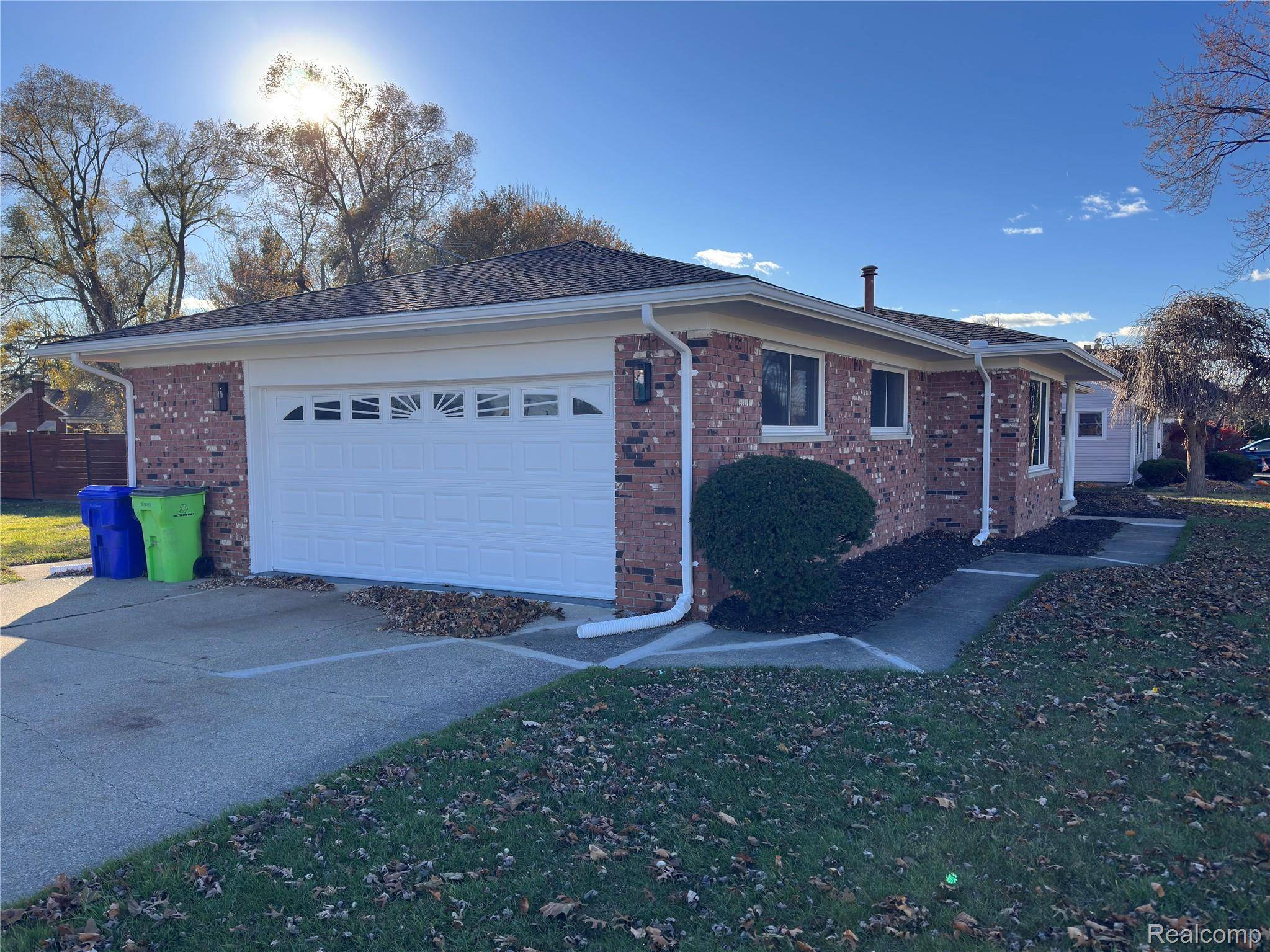 Fraser, MI 48026,16970 Park LN