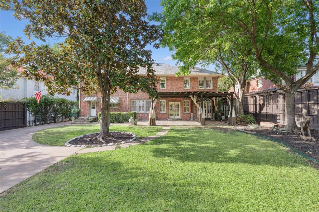 Dallas, TX 75214,6006 Swiss Avenue