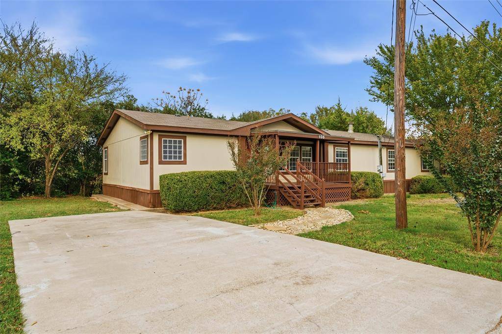 Hewitt, TX 76643,105 Bridle Trail