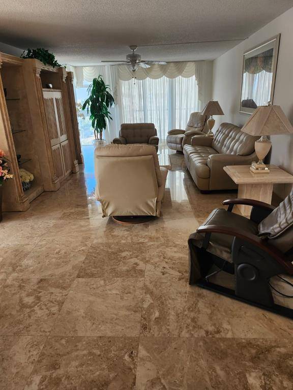 Pompano Beach, FL 33062,1370 S Ocean Blvd #905