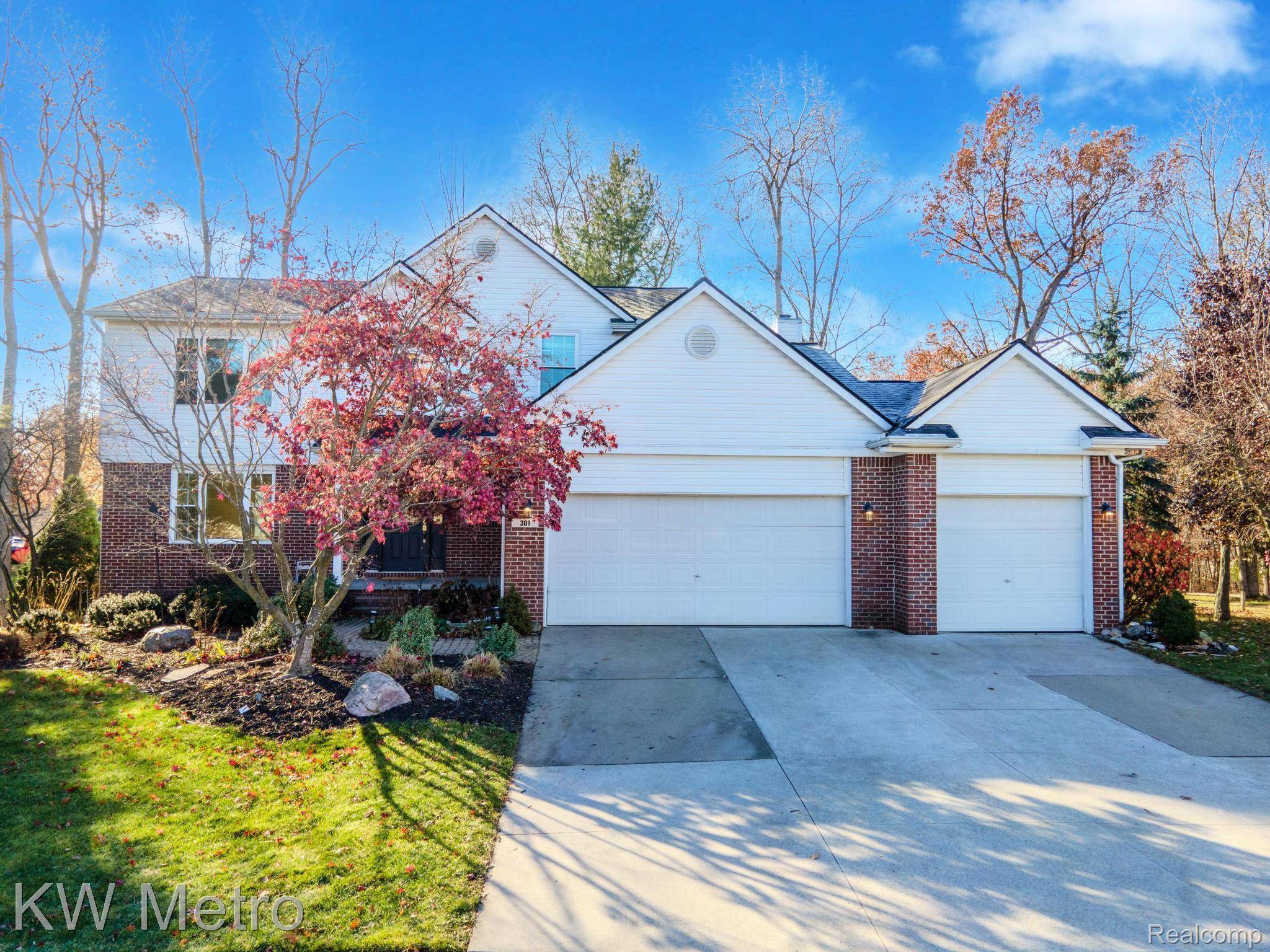 Walled Lake, MI 48390,301 Ryan CT