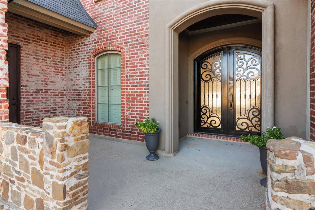 Shreveport, LA 71115,867 Chartres Drive