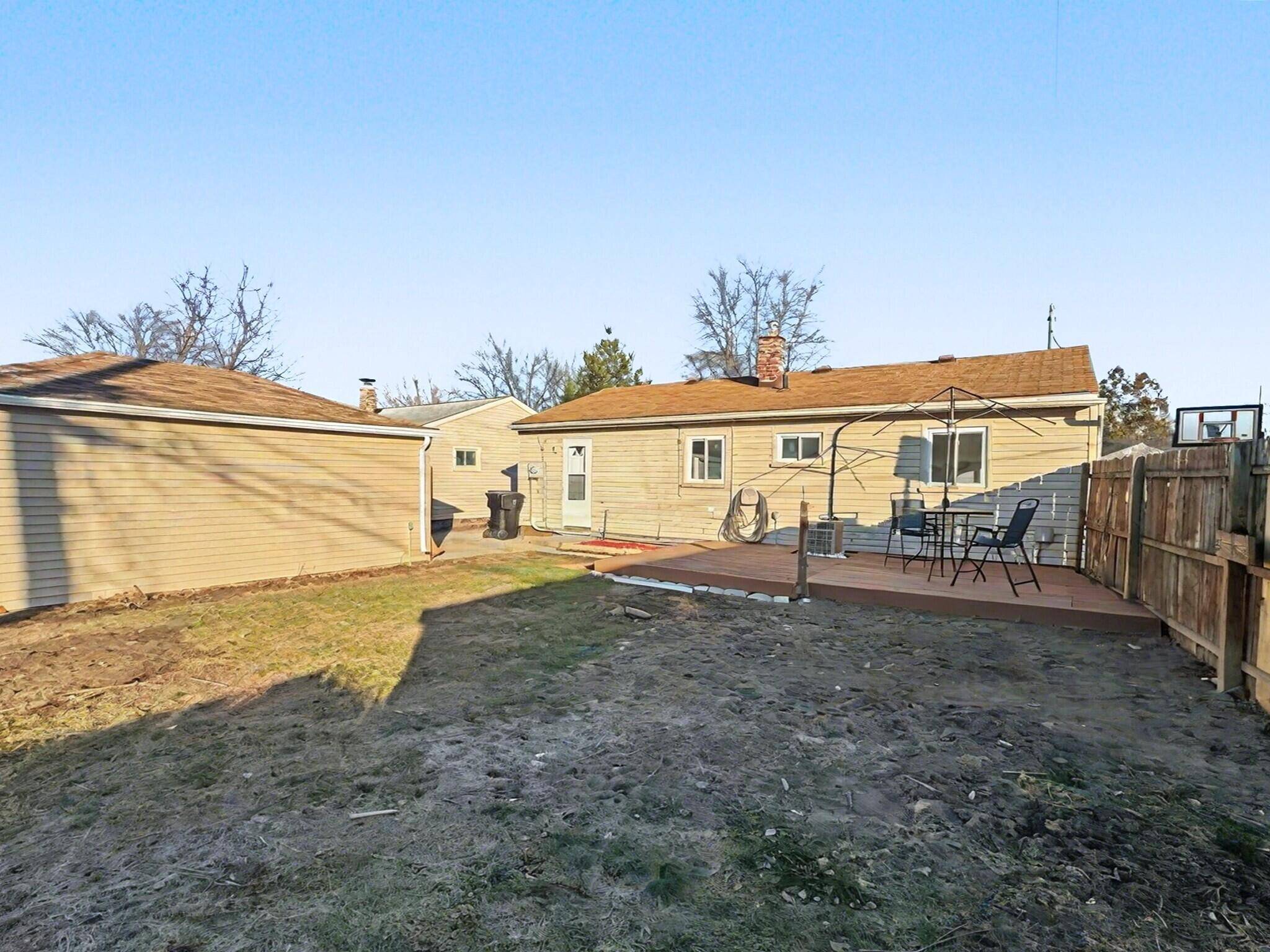 Wyandotte, MI 48192,4474 16th ST