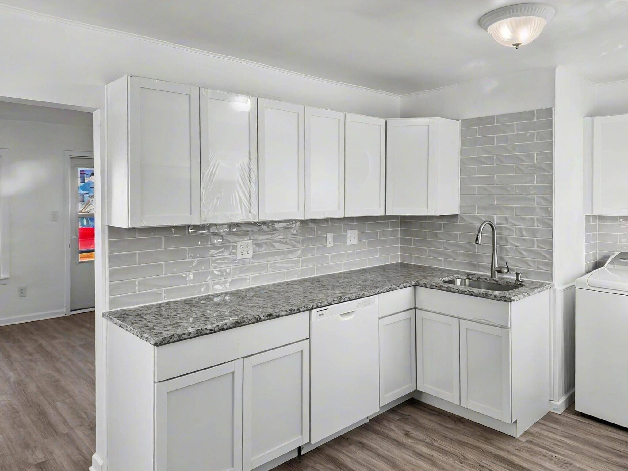 Wyandotte, MI 48192,4474 16th ST