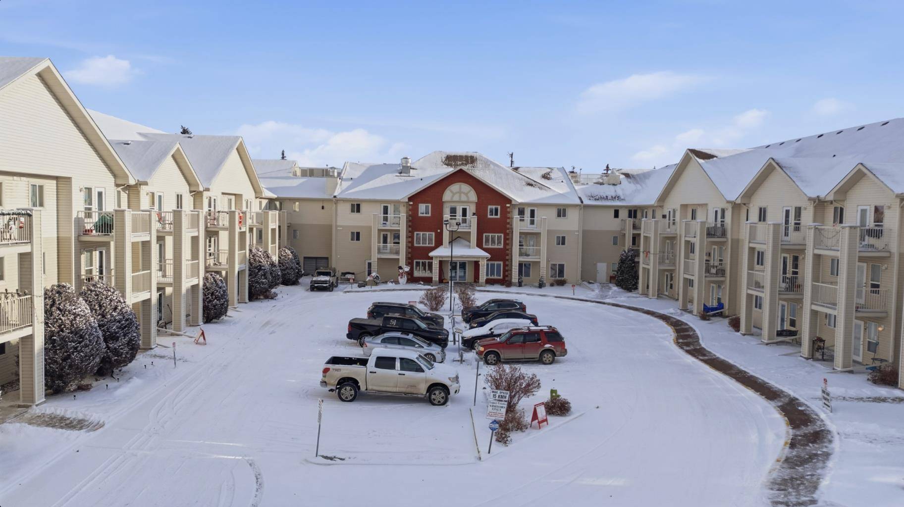 Red Deer, AB T4P 3Y3,56 Carroll CRES #129