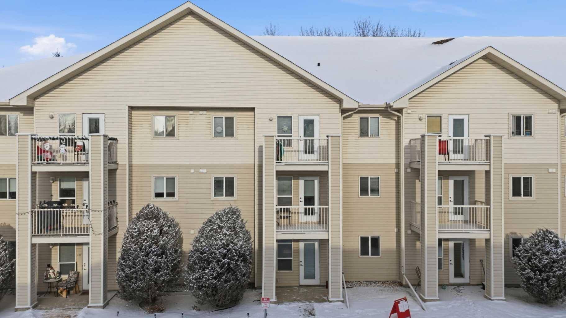 Red Deer, AB T4P 3Y3,56 Carroll CRES #129