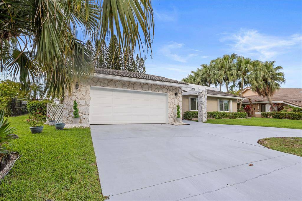 Tamarac, FL 33321,7626 NW 87th Ave