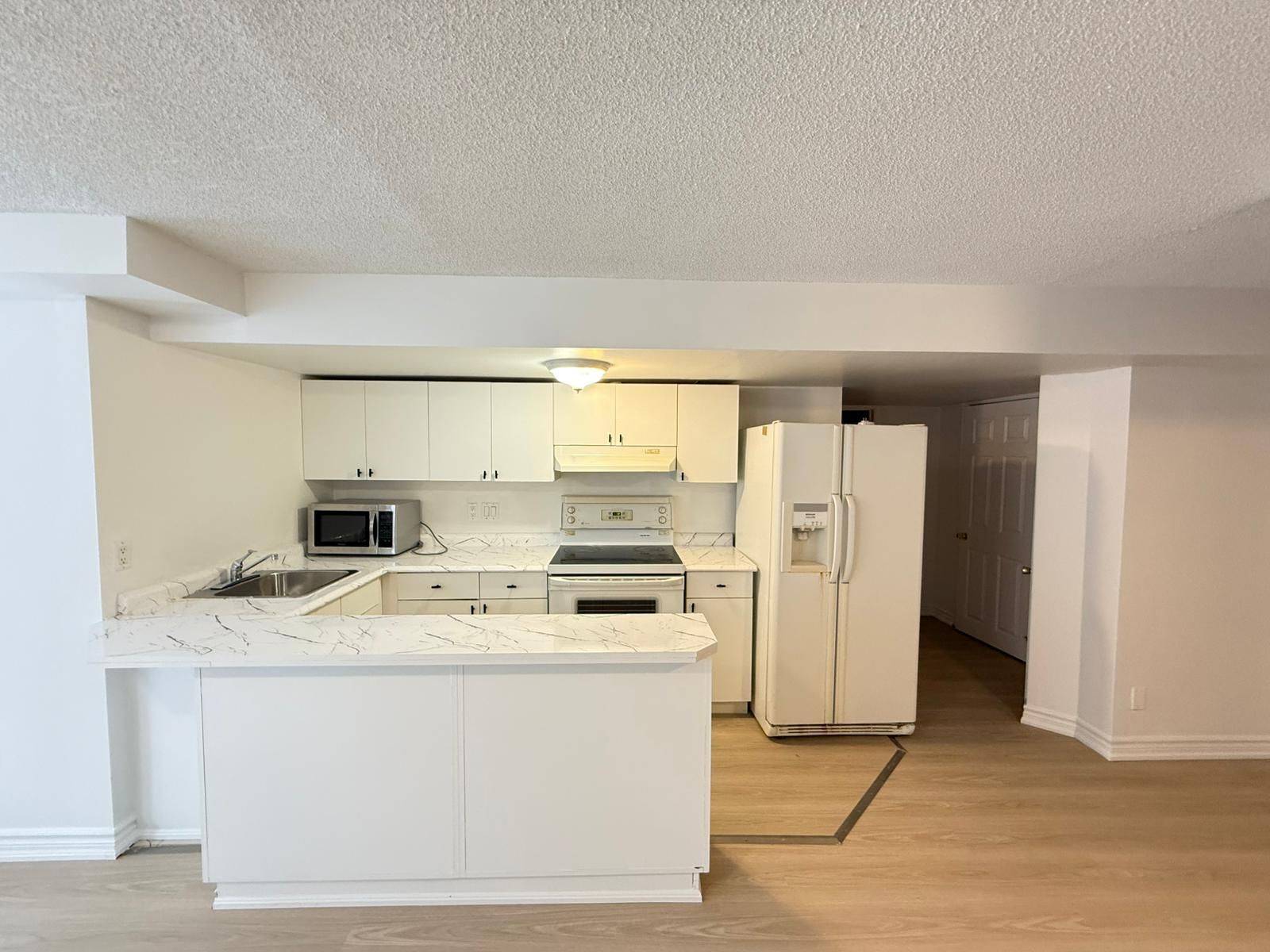 Richmond Hill, ON L4E 3V5,48 Estate Garden DR #Main/Lower