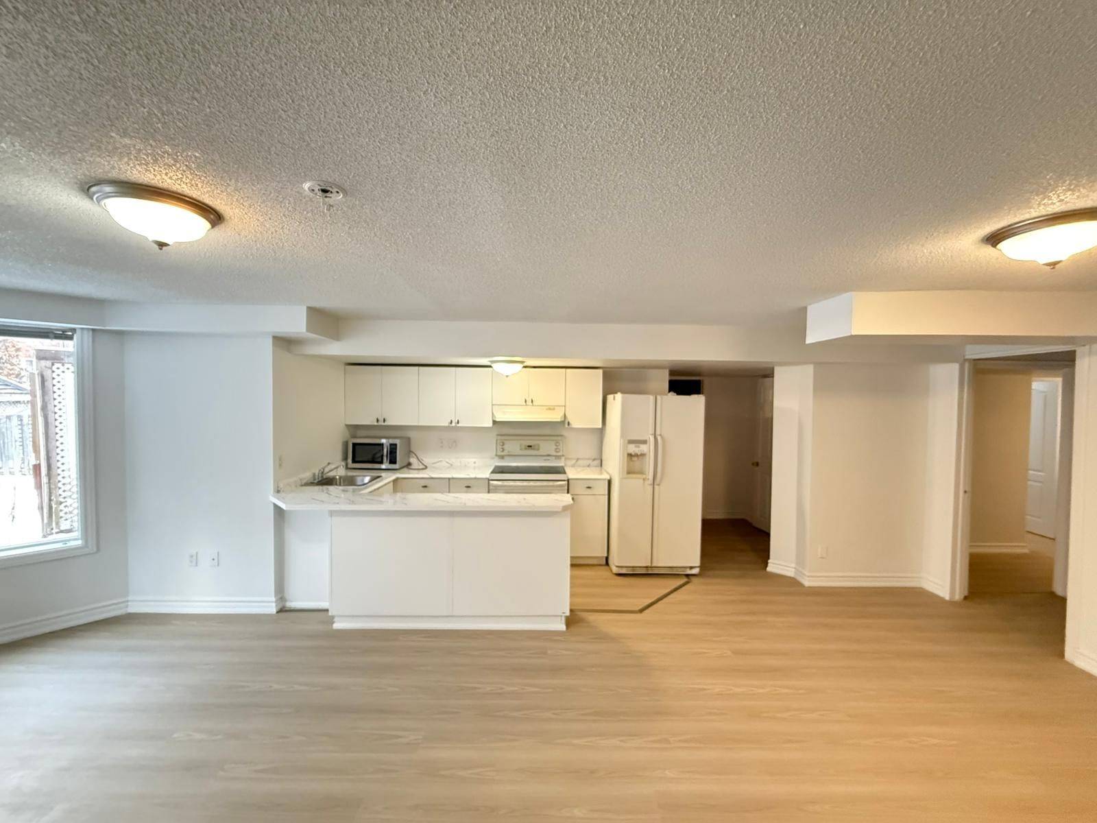 Richmond Hill, ON L4E 3V5,48 Estate Garden DR #Main/Lower