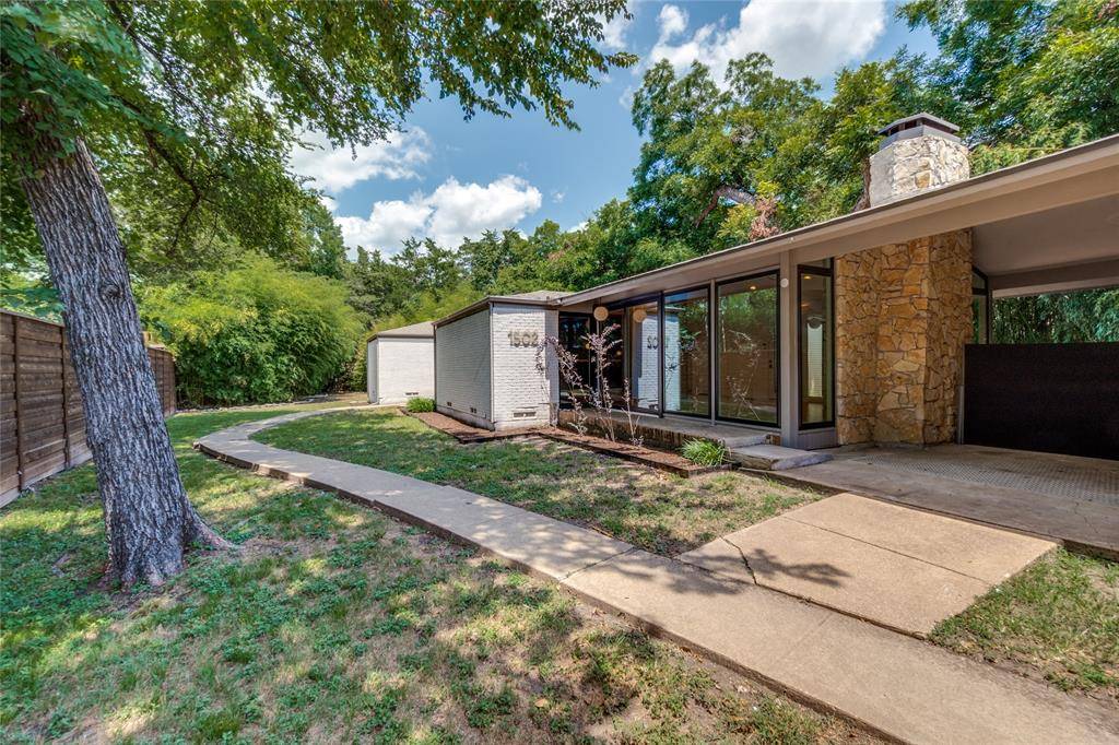 Dallas, TX 75232,1502 Oak Glen Trail
